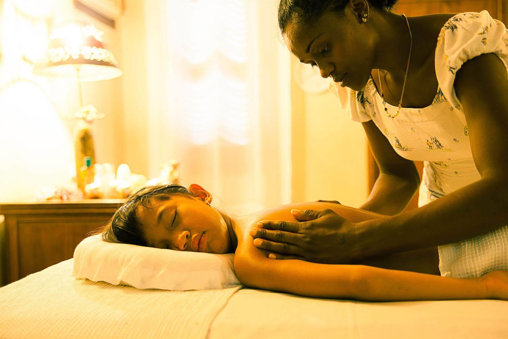 Nosy Be Hotel & Spa Ambaro Bagian luar foto