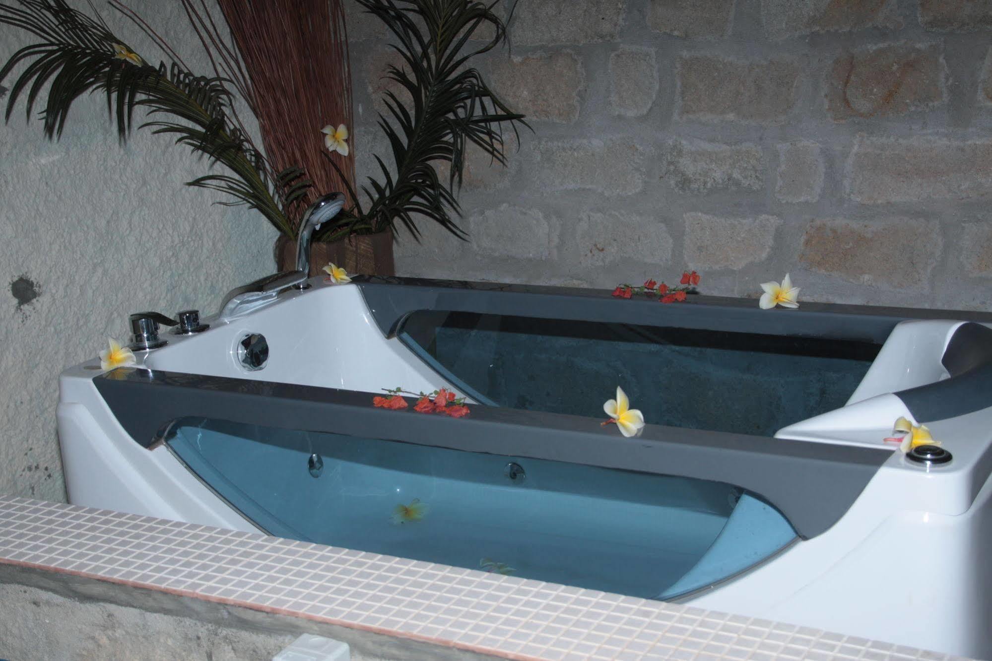 Nosy Be Hotel & Spa Ambaro Bagian luar foto